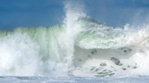 Breaking wave on Oregon coast